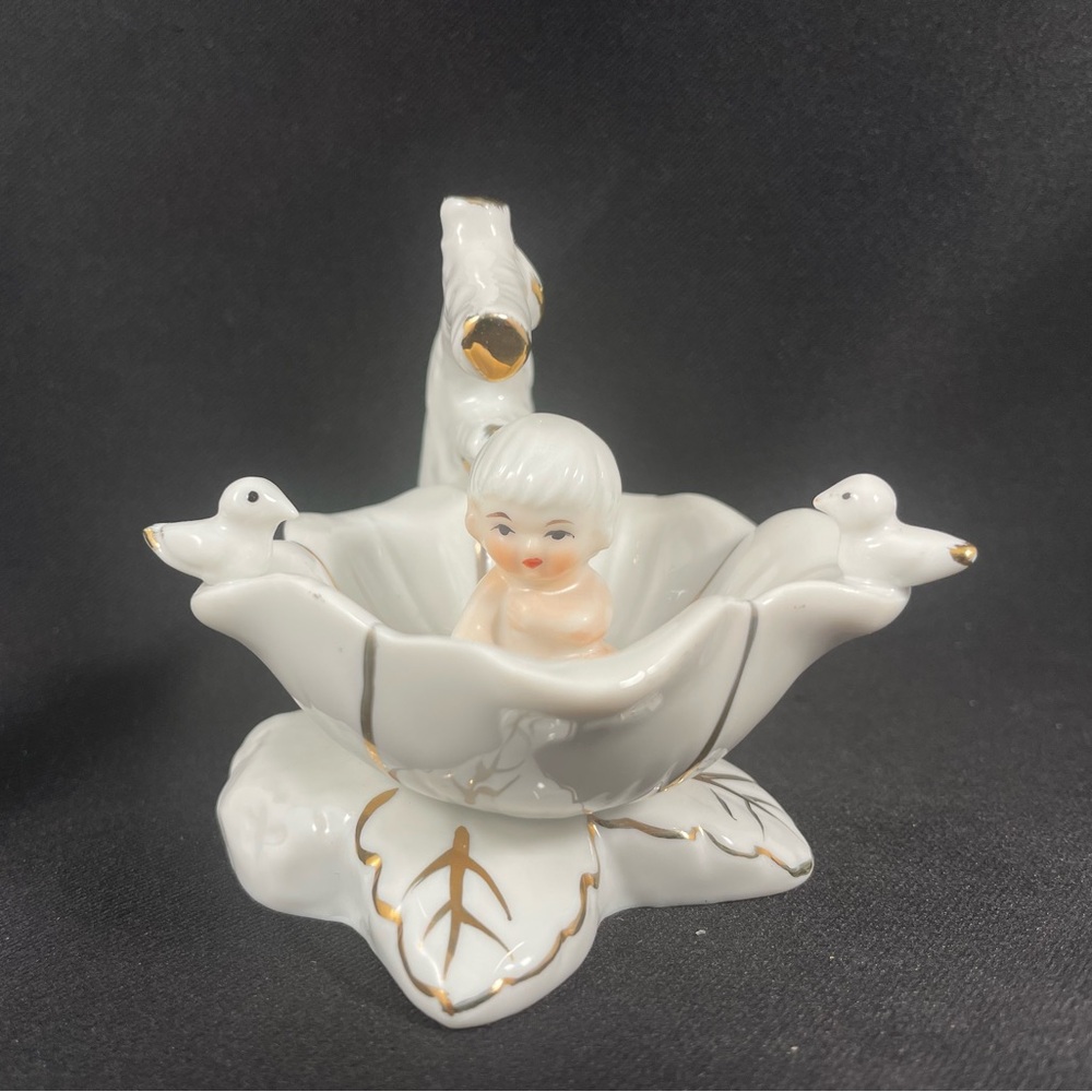 Vintage Toma Bathing Beauty Trinket Dish Figurine 1980 Made in Korea
